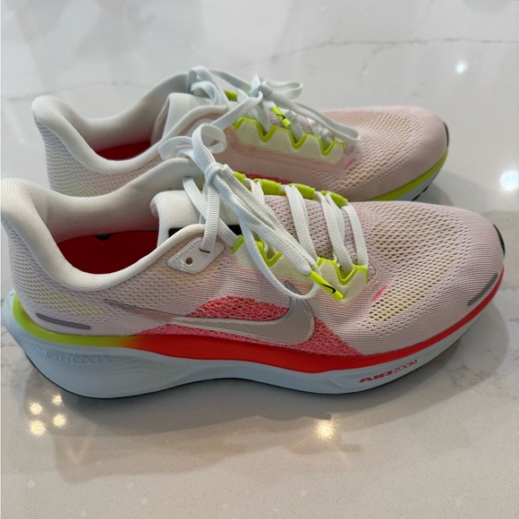 Women’s Nike Pegasus 41 sz 8.5 - Picture 2 of 6